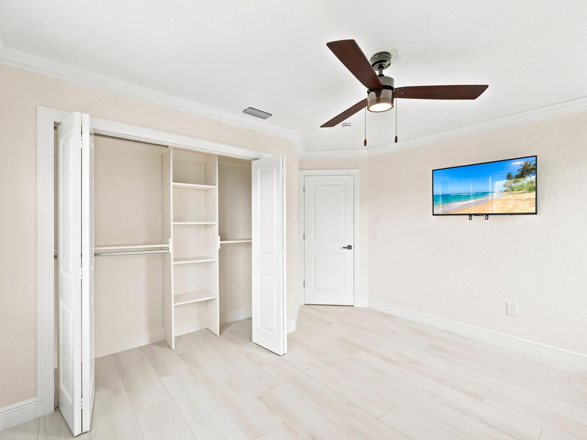 SAWGRASS ESTATES - Residential