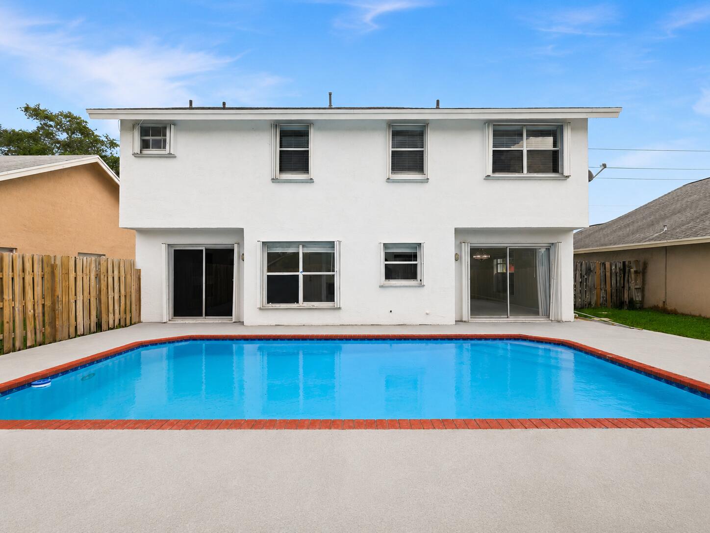 SAWGRASS ESTATES - Residential