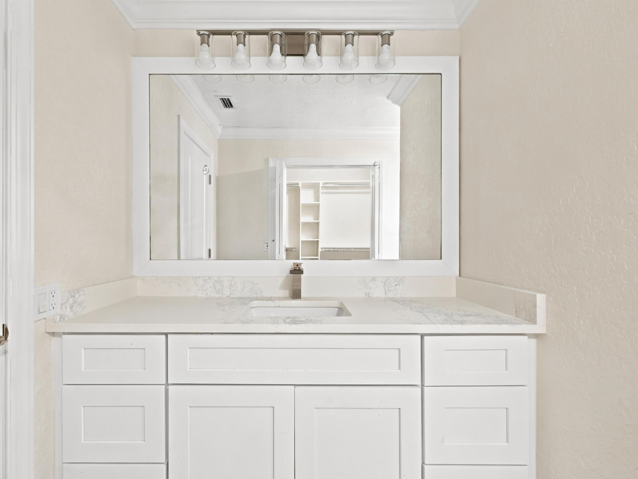 SAWGRASS ESTATES - Residential