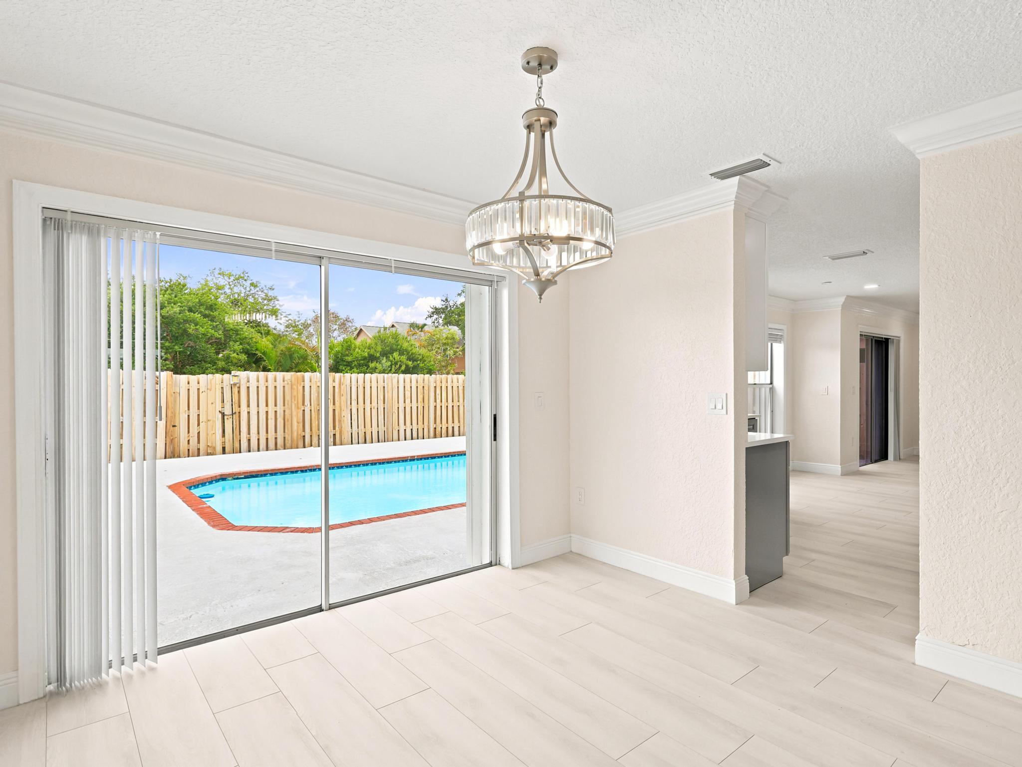 SAWGRASS ESTATES - Residential