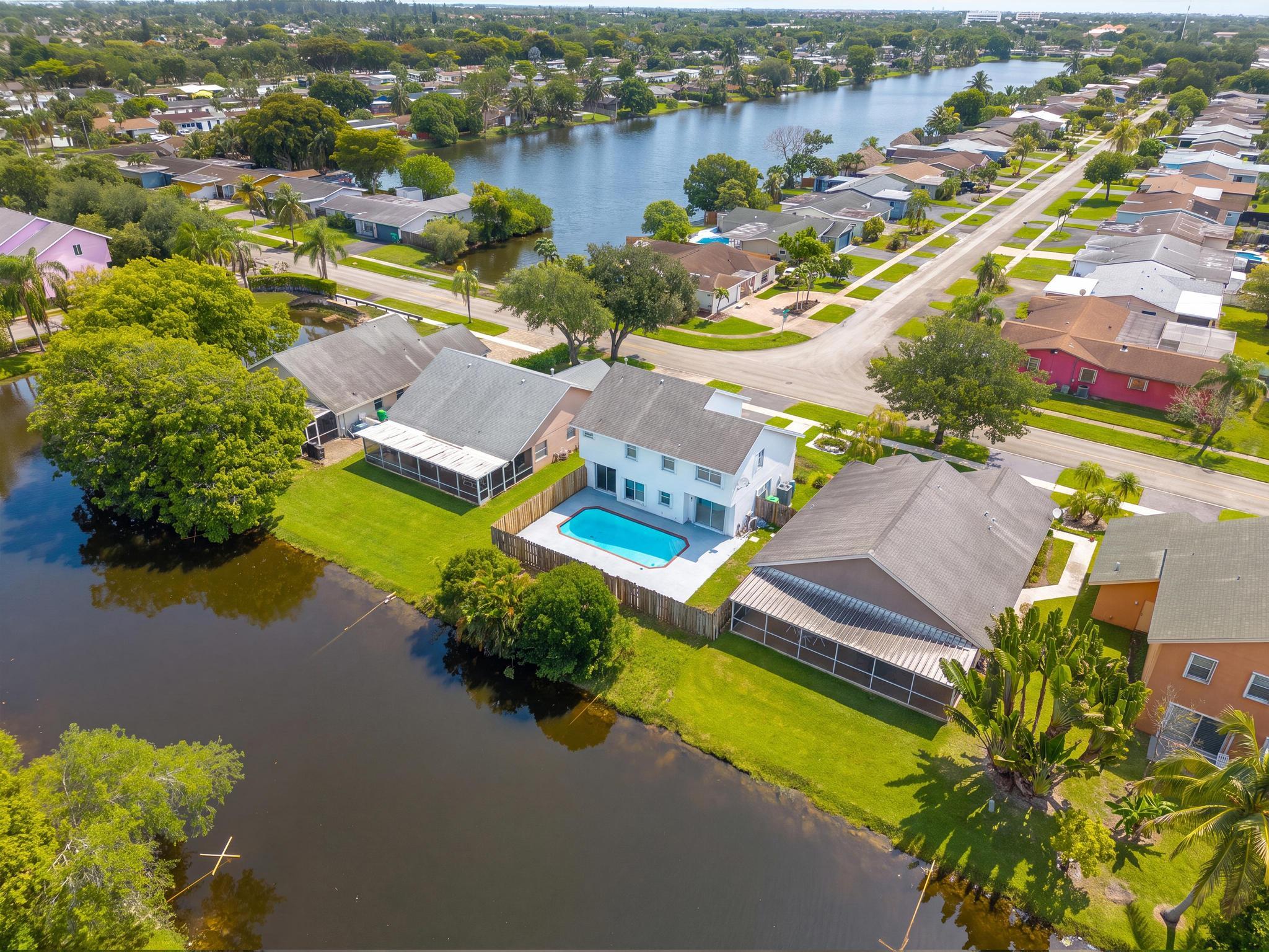 SAWGRASS ESTATES - Residential