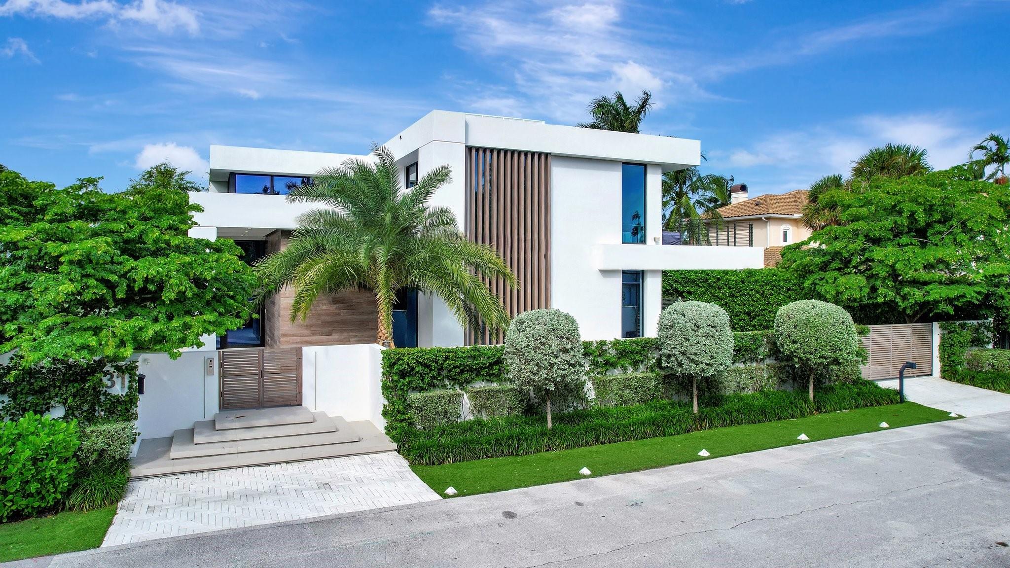 SEVEN ISLES - Residential