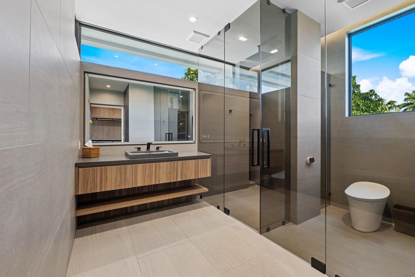 SEVEN ISLES - Residential