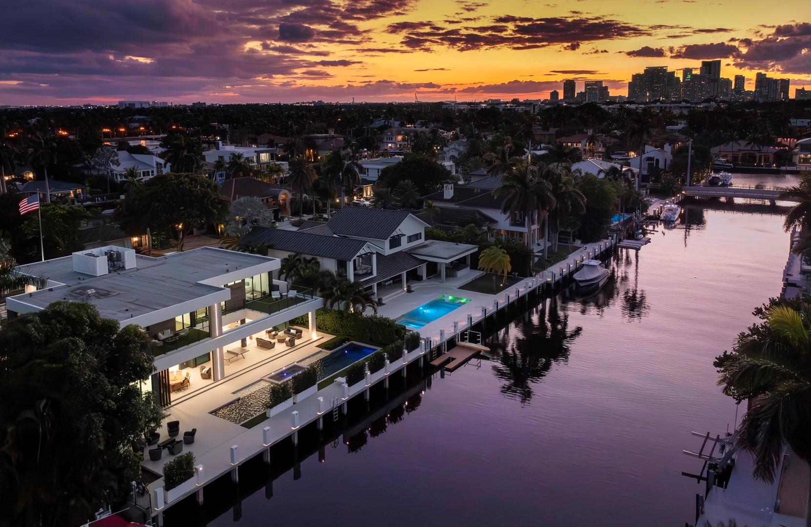 SEVEN ISLES - Residential
