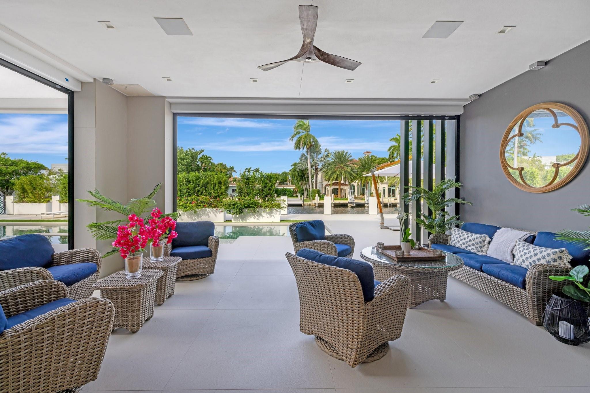 SEVEN ISLES - Residential