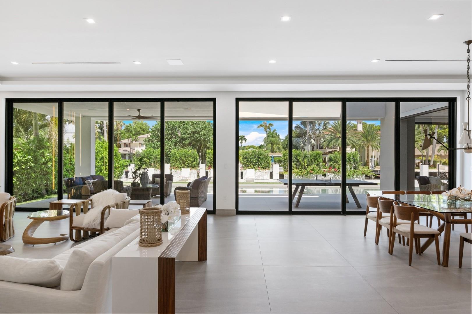 SEVEN ISLES - Residential