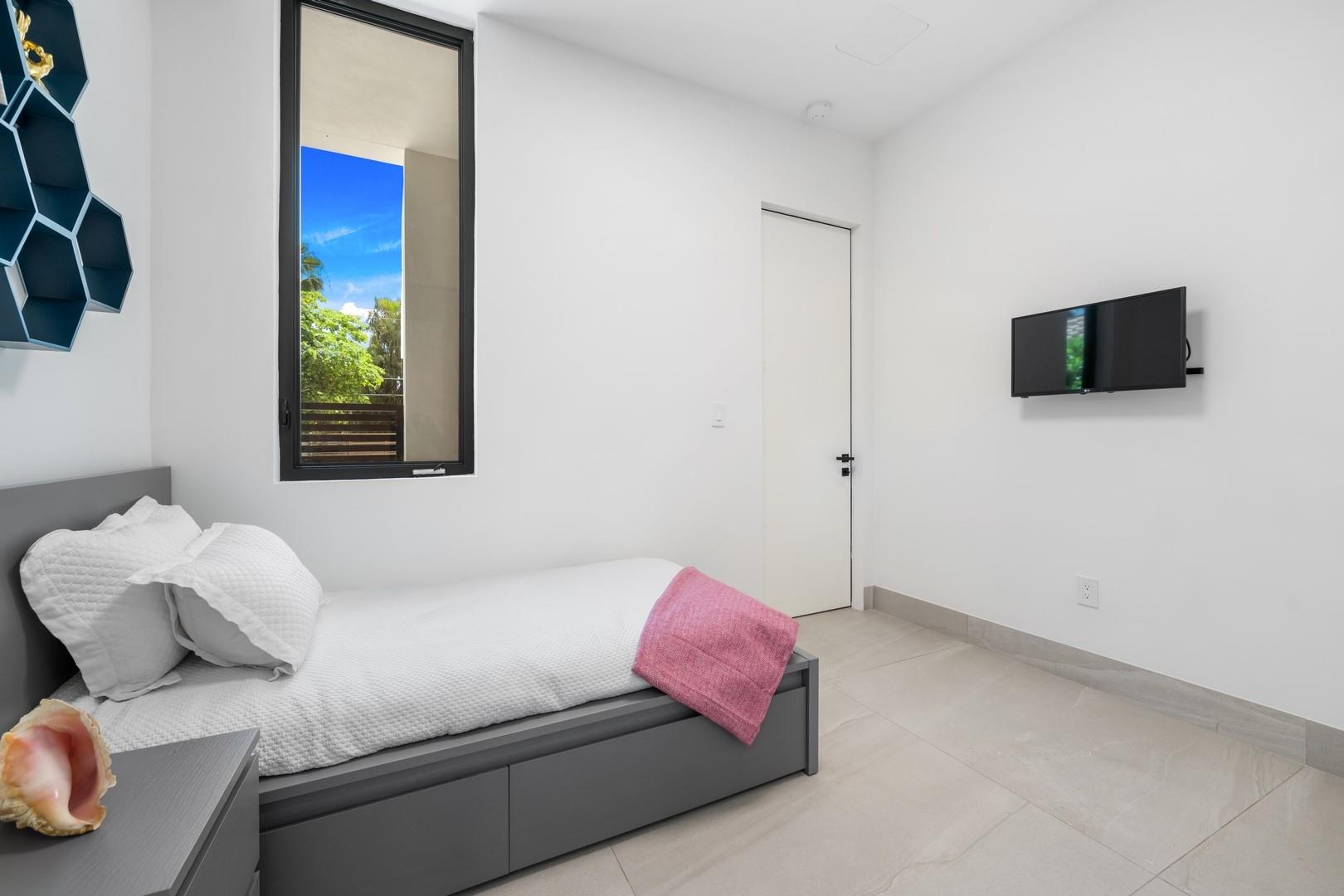 SEVEN ISLES - Residential