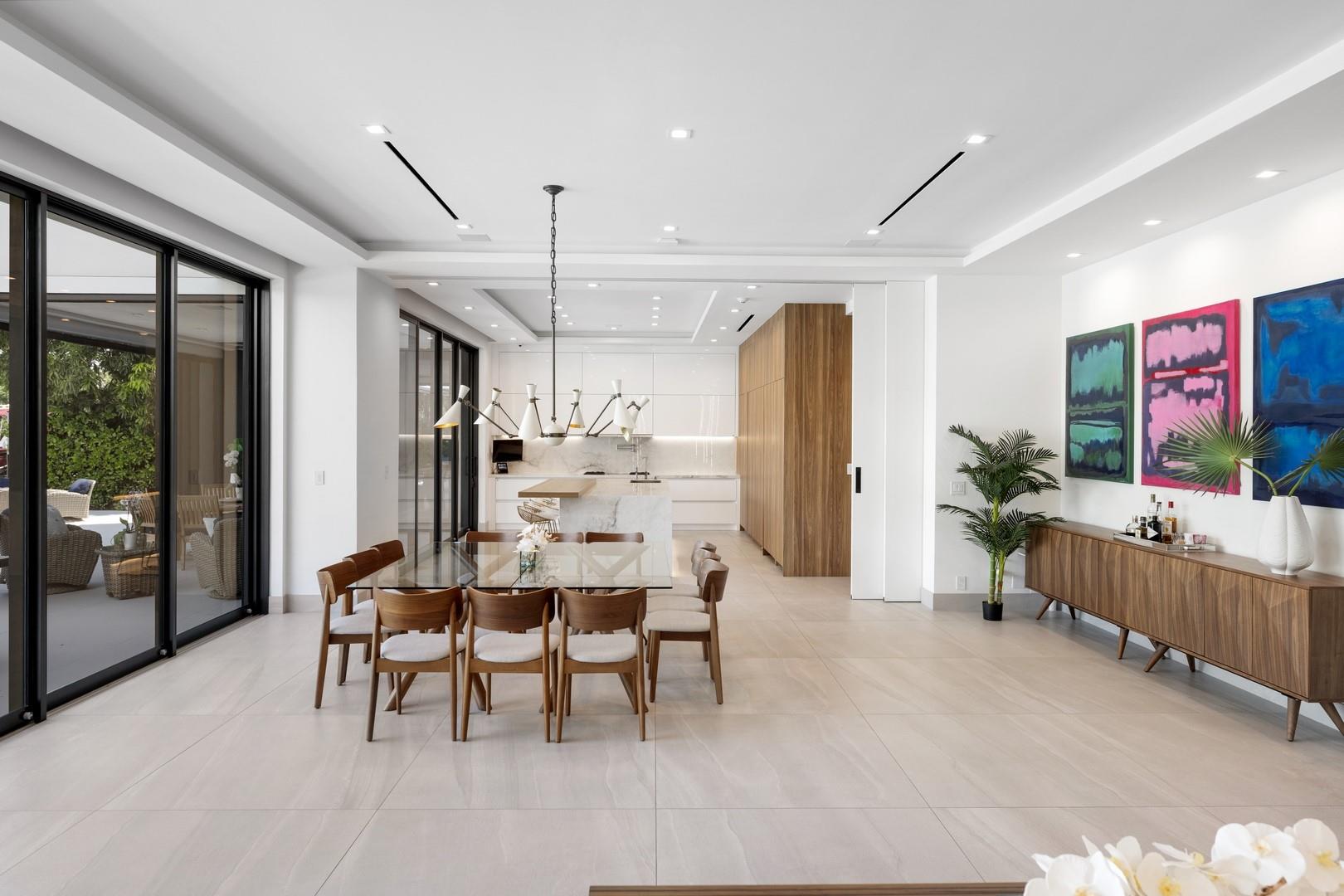 SEVEN ISLES - Residential
