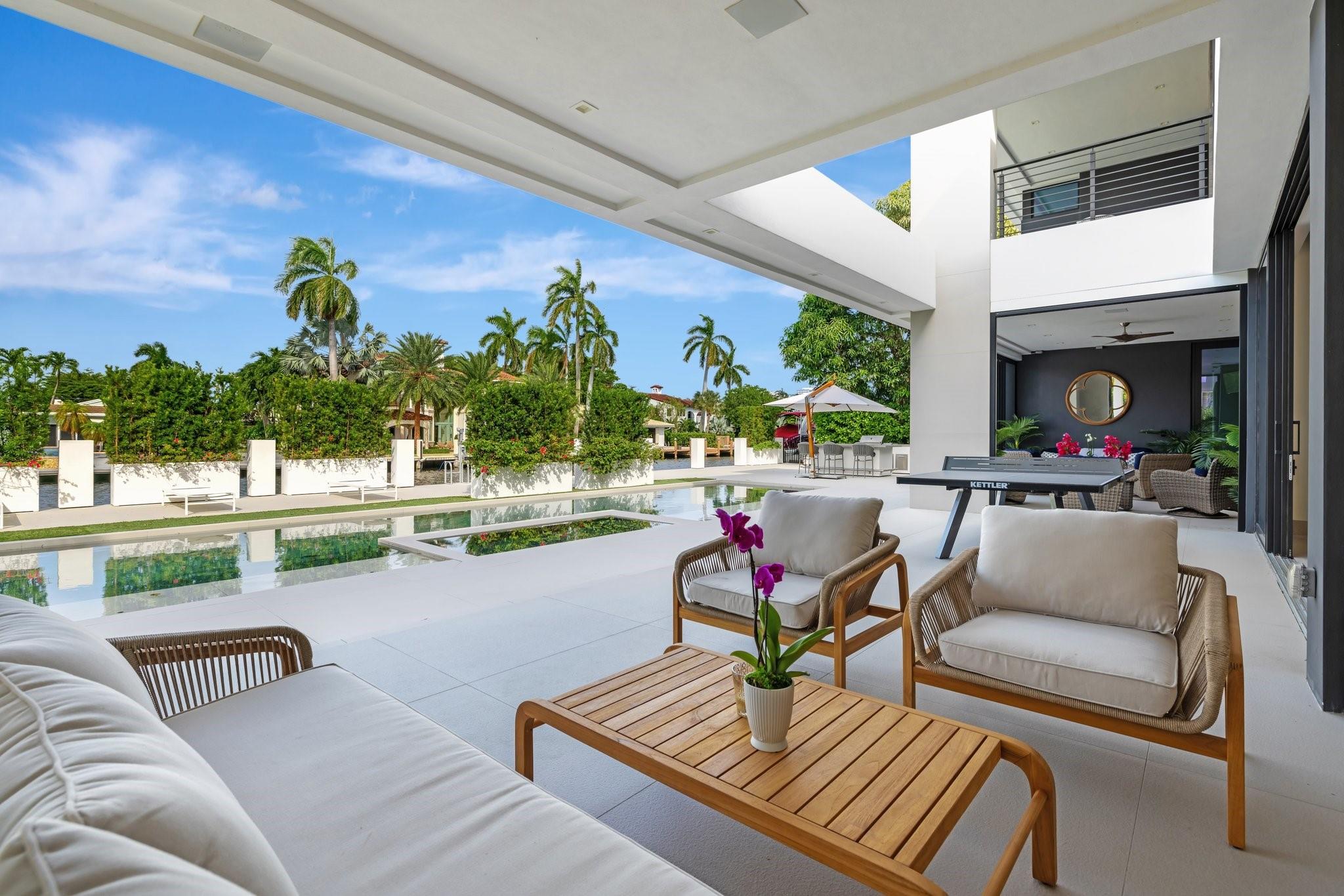 SEVEN ISLES - Residential