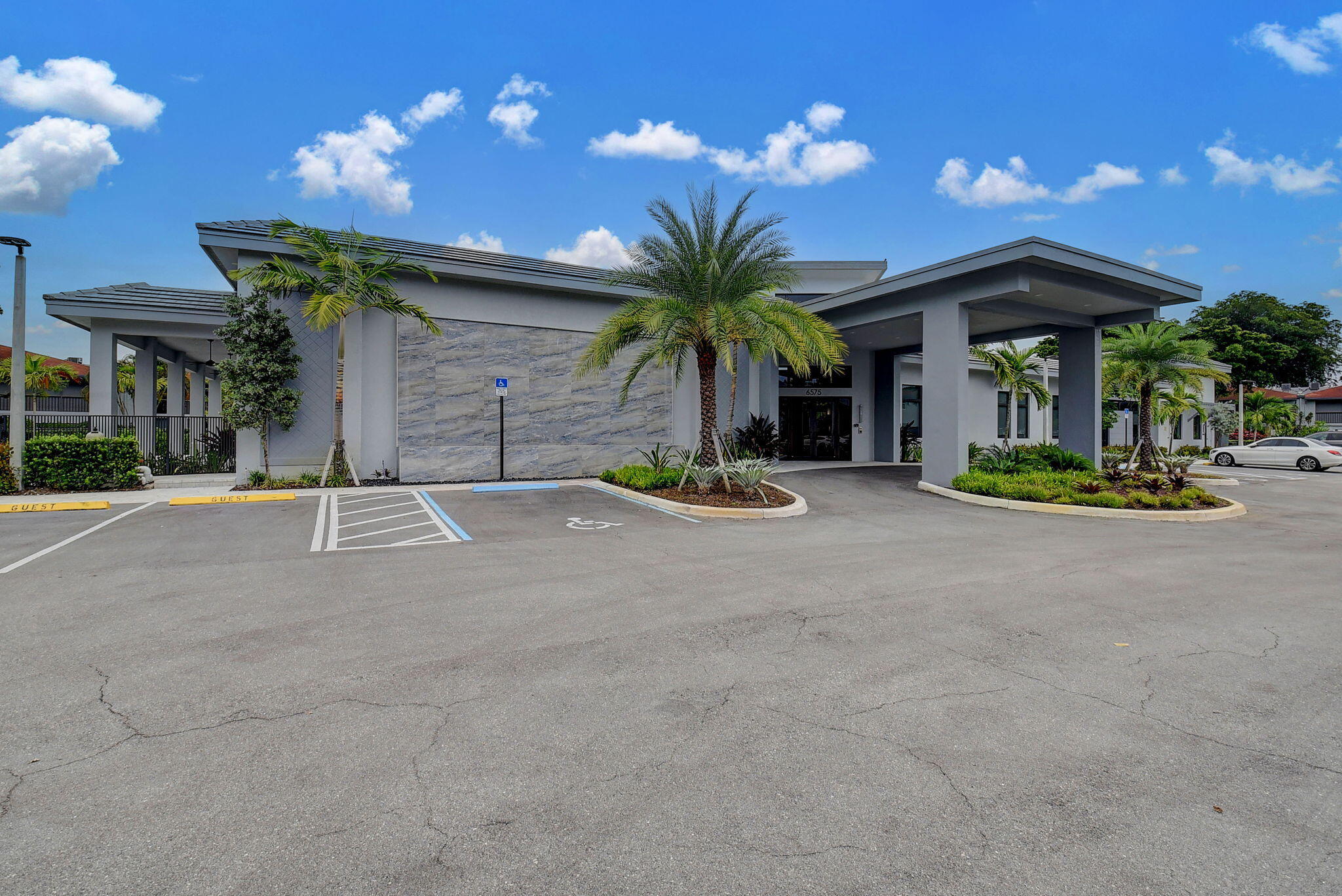 VILLAGES OF ORIOLE DEAUVILLE CONDO - Residential