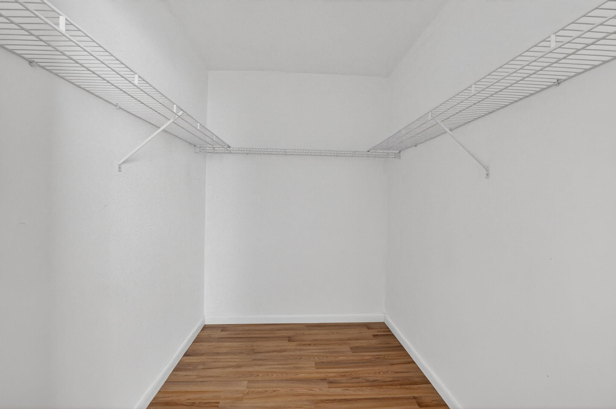VILLAGES OF ORIOLE DEAUVILLE CONDO - Residential