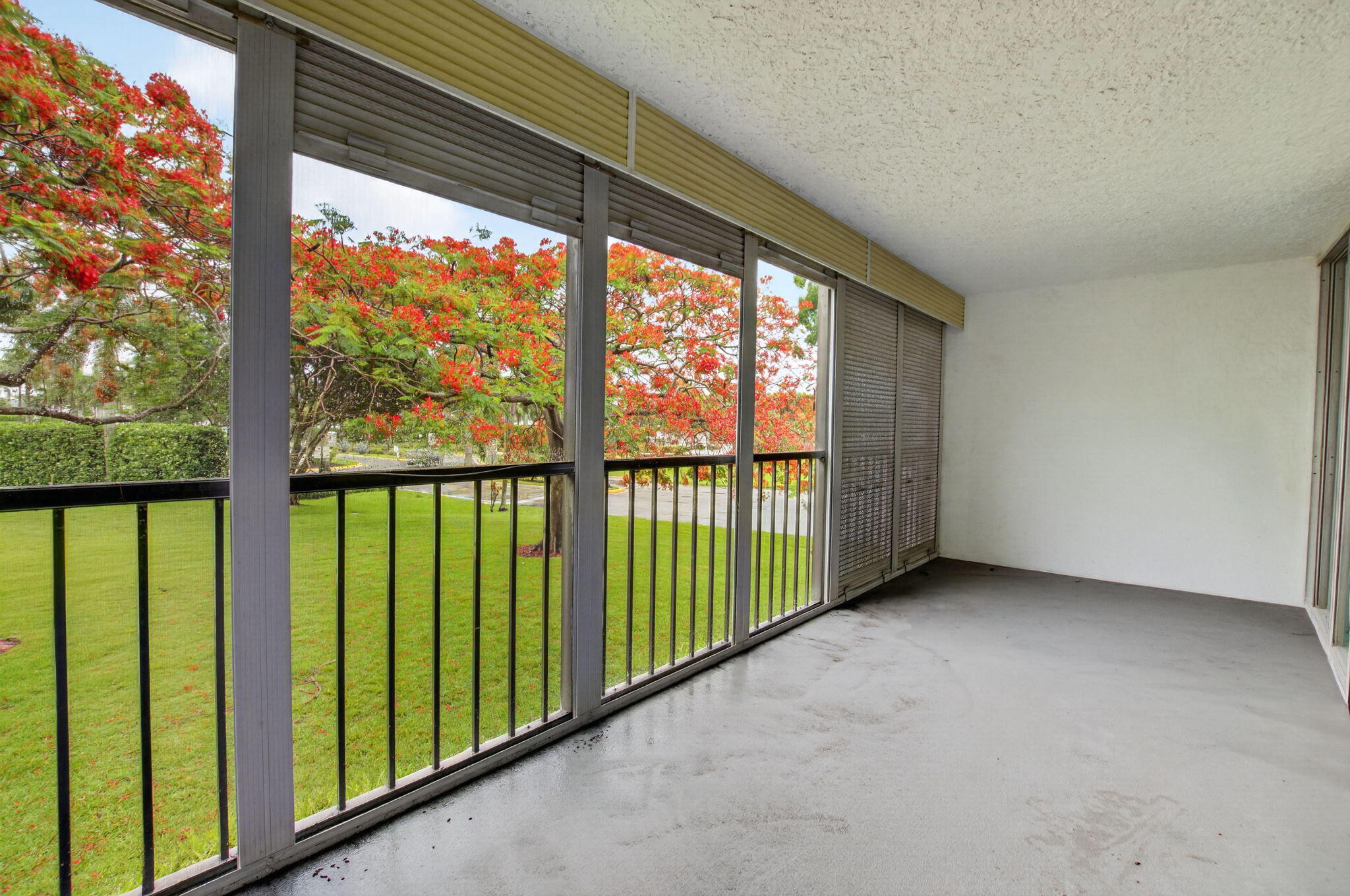 VILLAGES OF ORIOLE DEAUVILLE CONDO - Residential