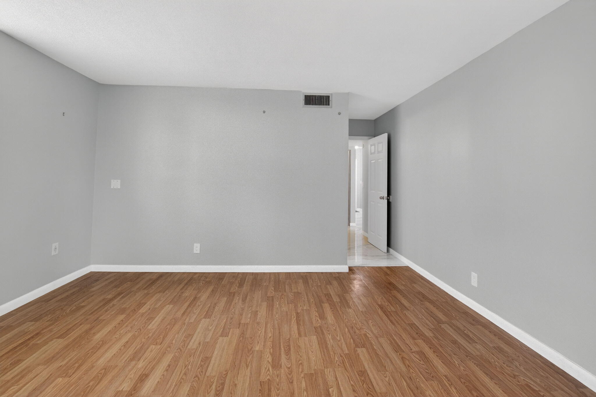 VILLAGES OF ORIOLE DEAUVILLE CONDO - Residential
