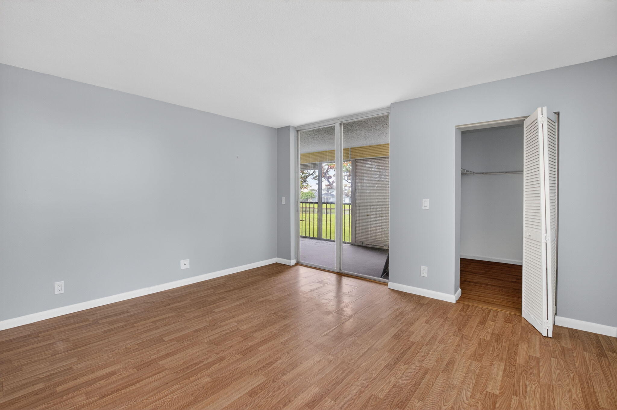 VILLAGES OF ORIOLE DEAUVILLE CONDO - Residential