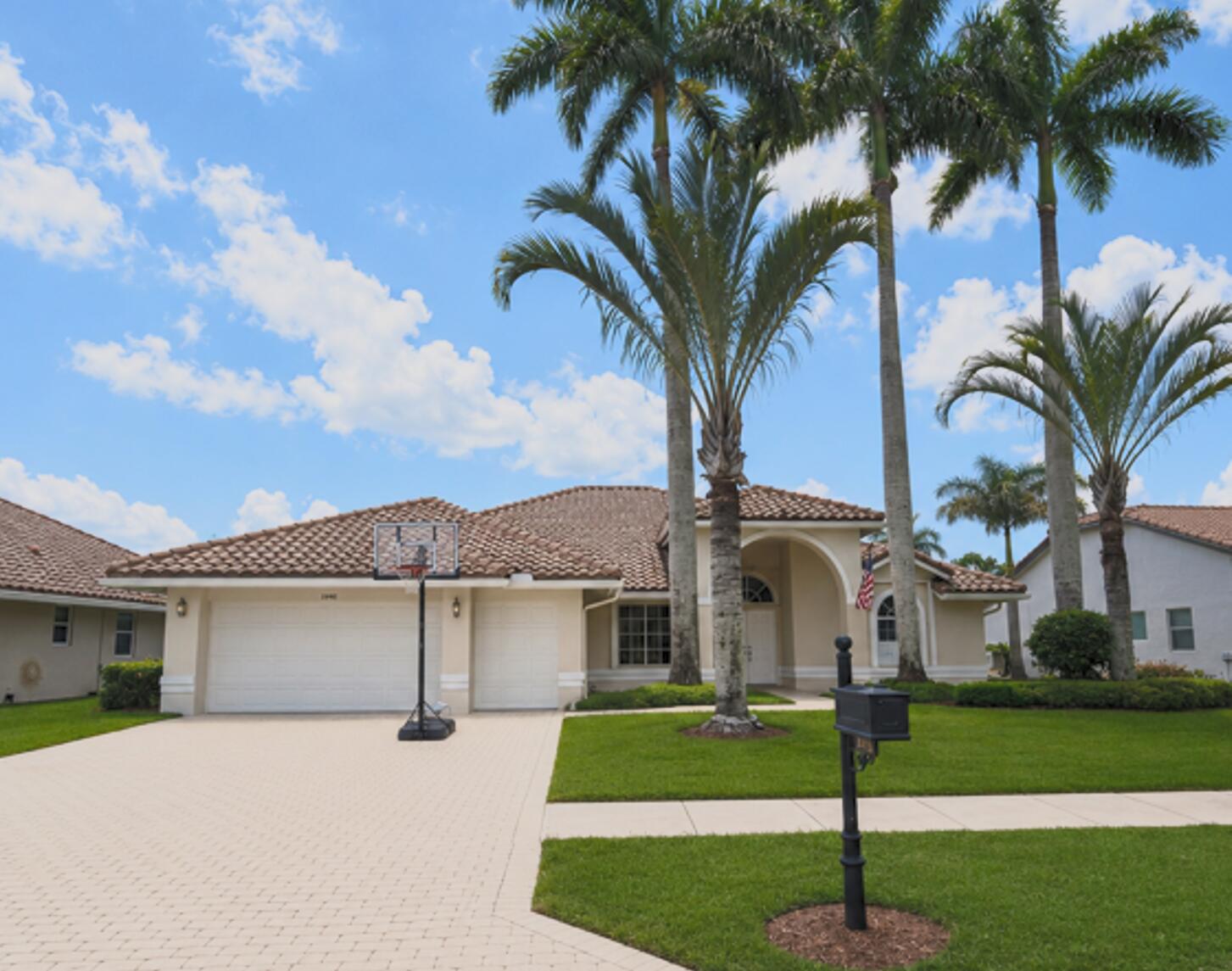 BOCA GREENS 8 - Residential
