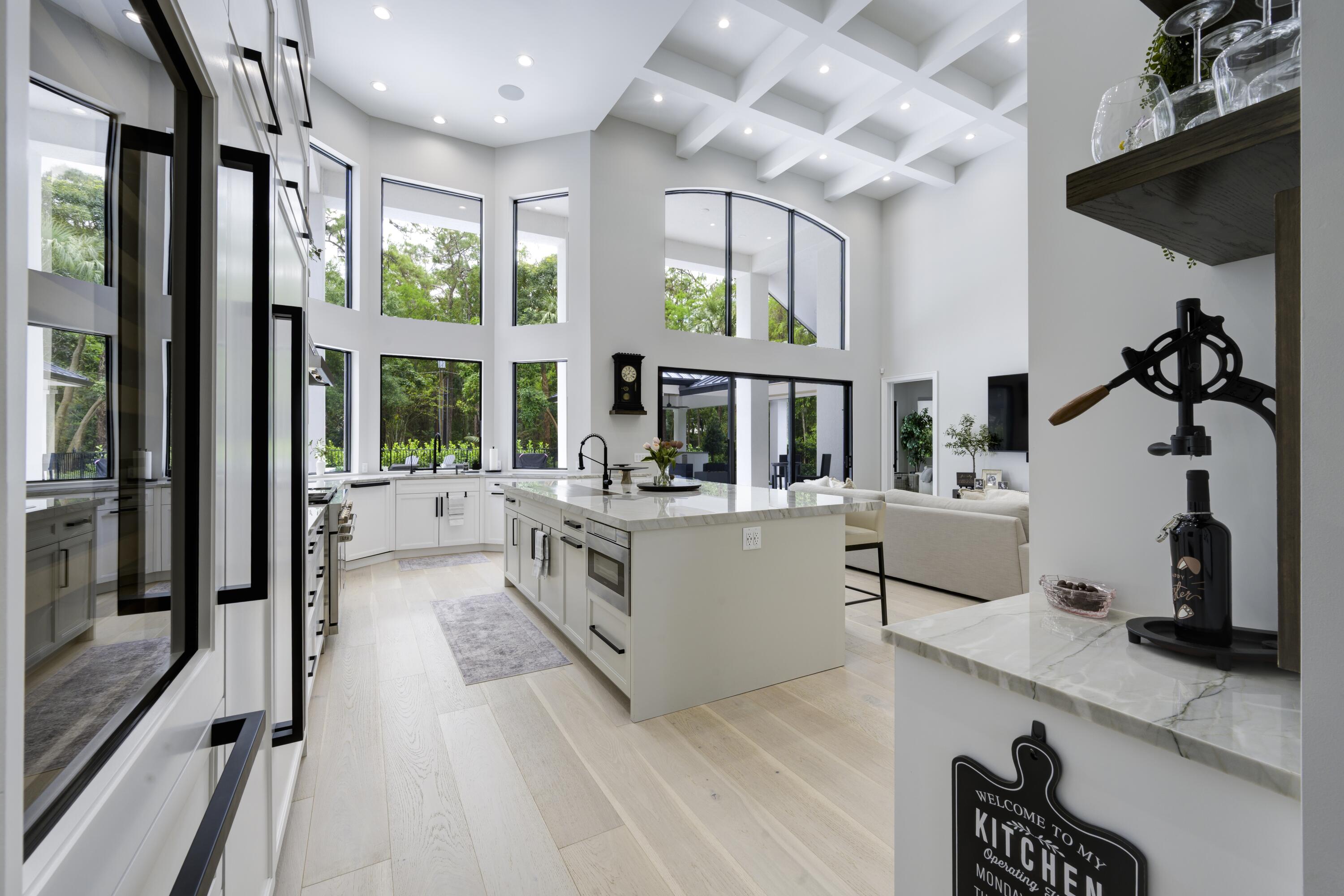 LOXAHATCHEE GROVES - Residential