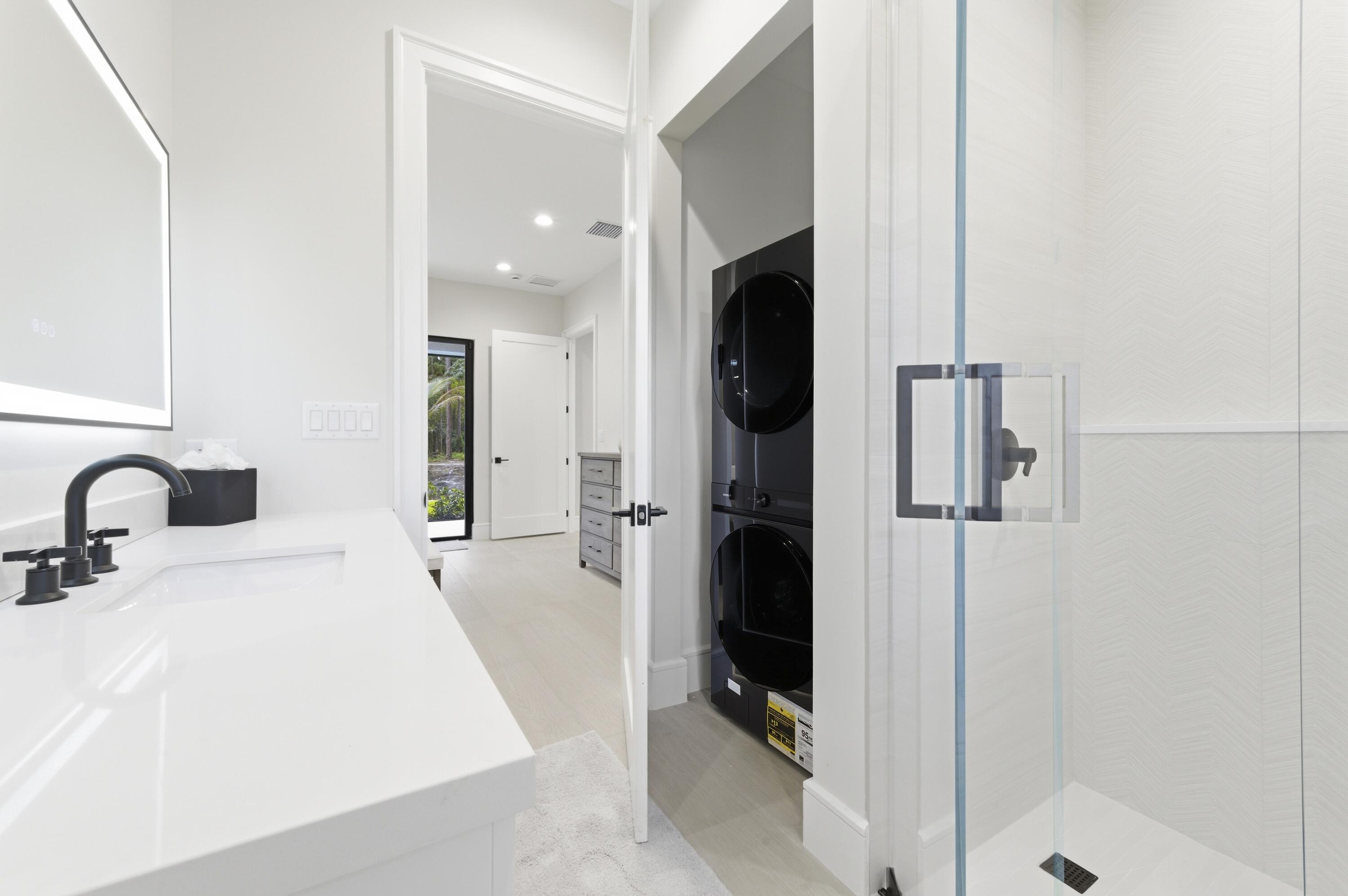 LOXAHATCHEE GROVES - Residential