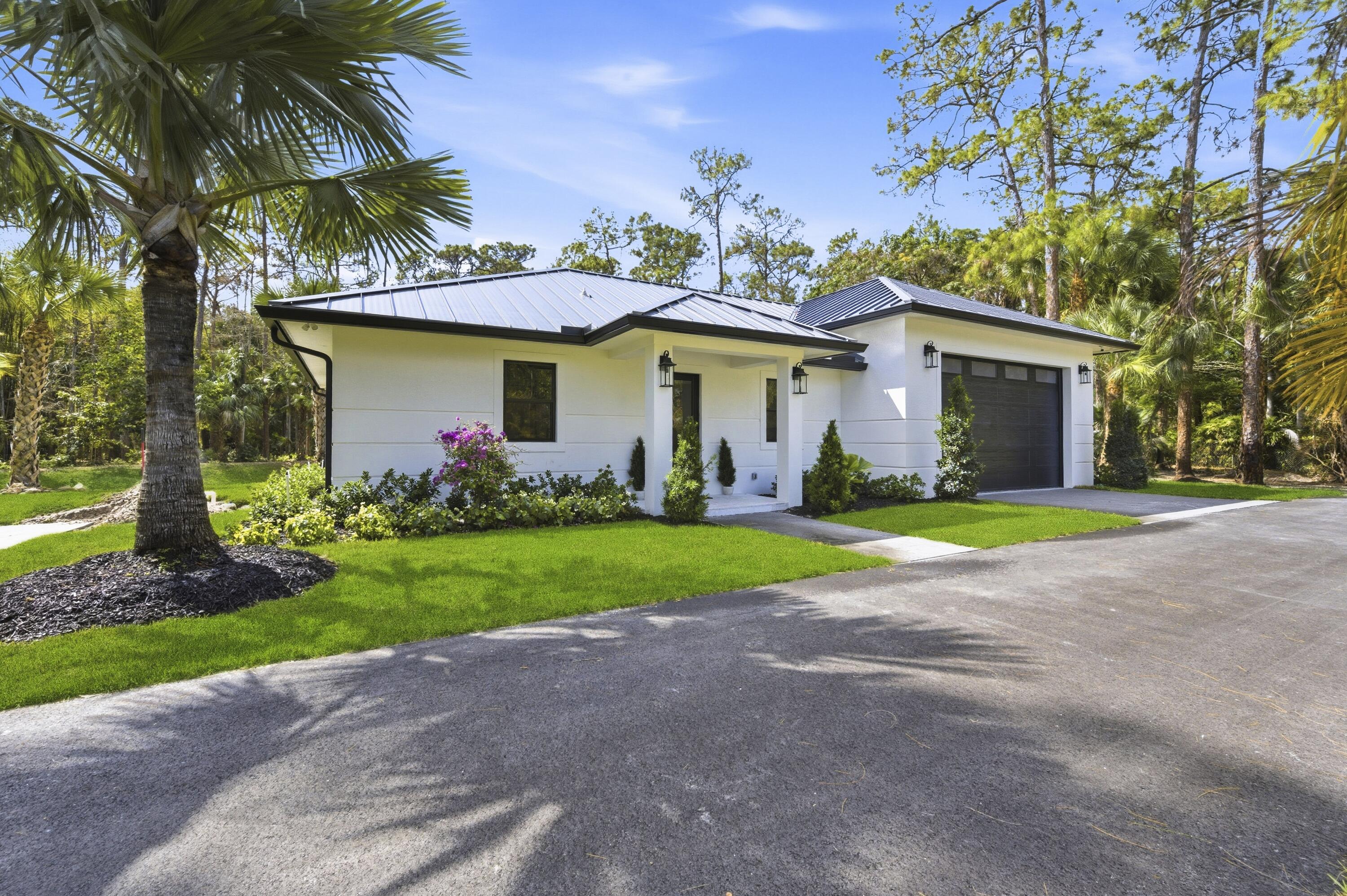 LOXAHATCHEE GROVES - Residential
