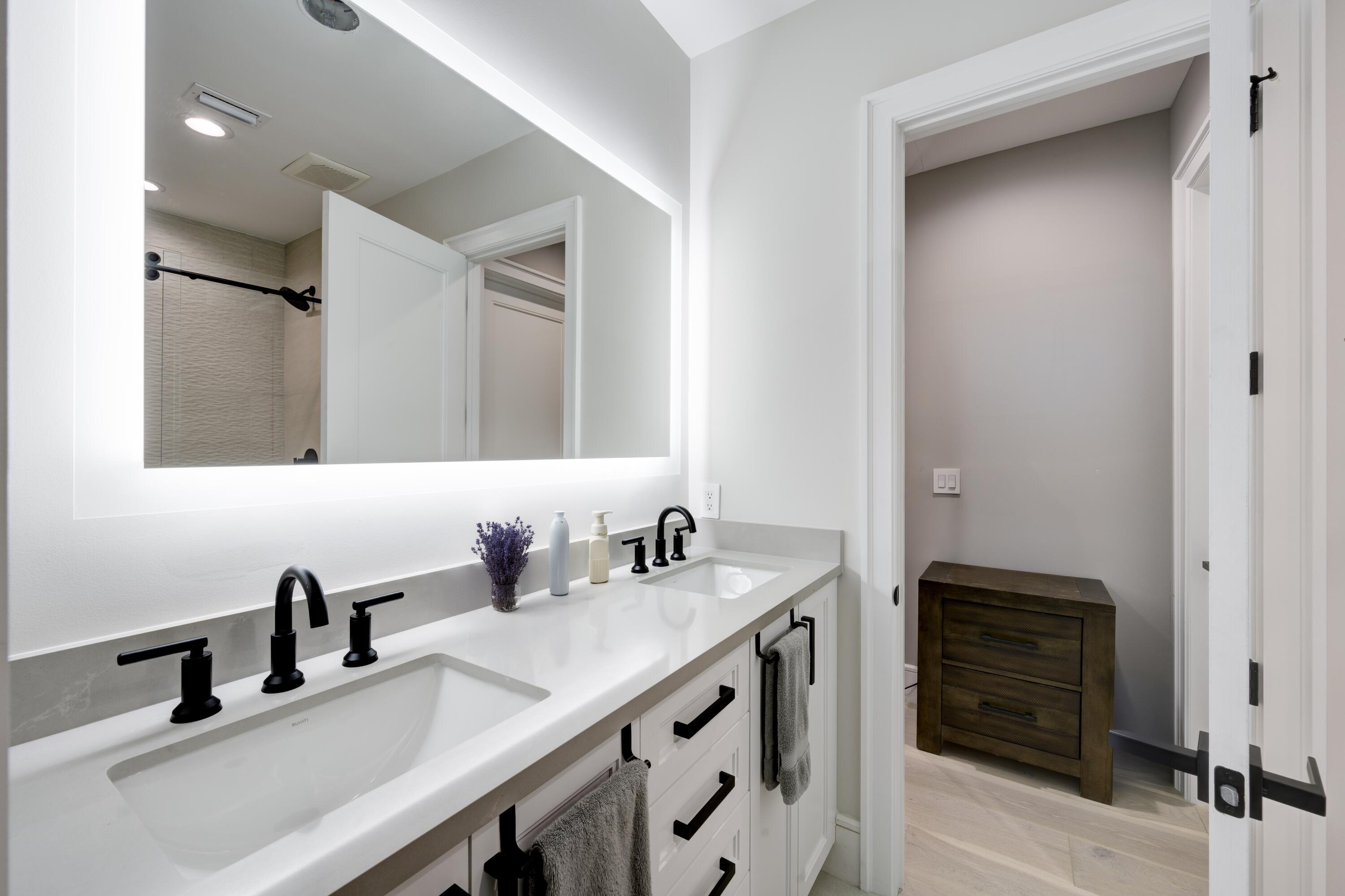 LOXAHATCHEE GROVES - Residential