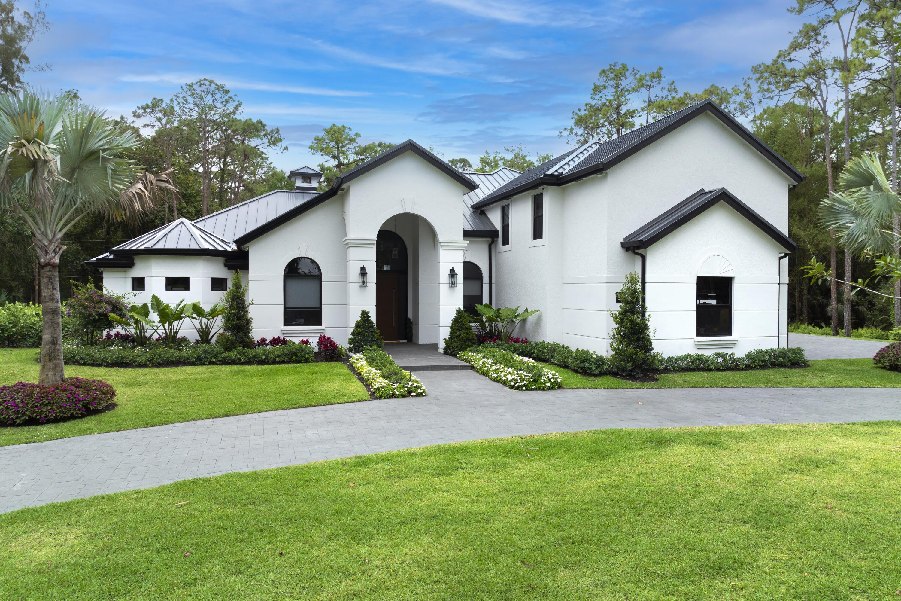 LOXAHATCHEE GROVES - Residential