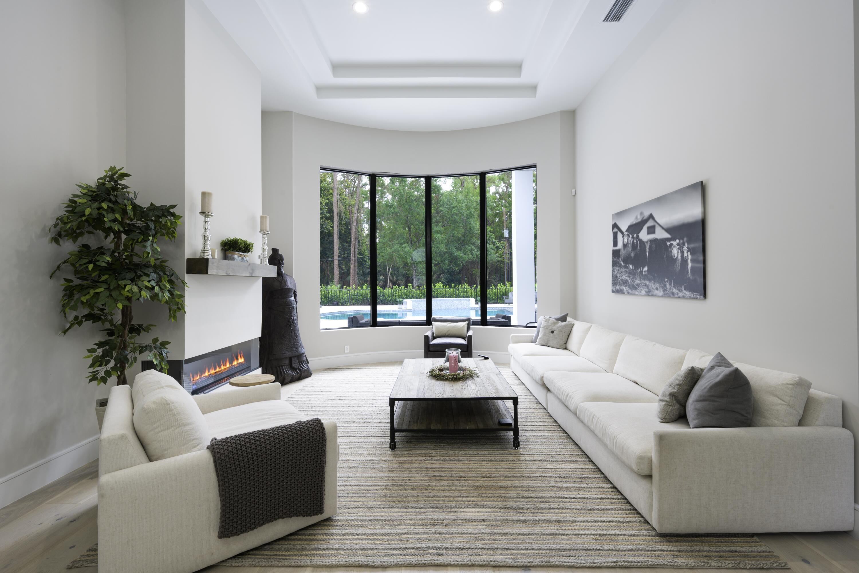 LOXAHATCHEE GROVES - Residential