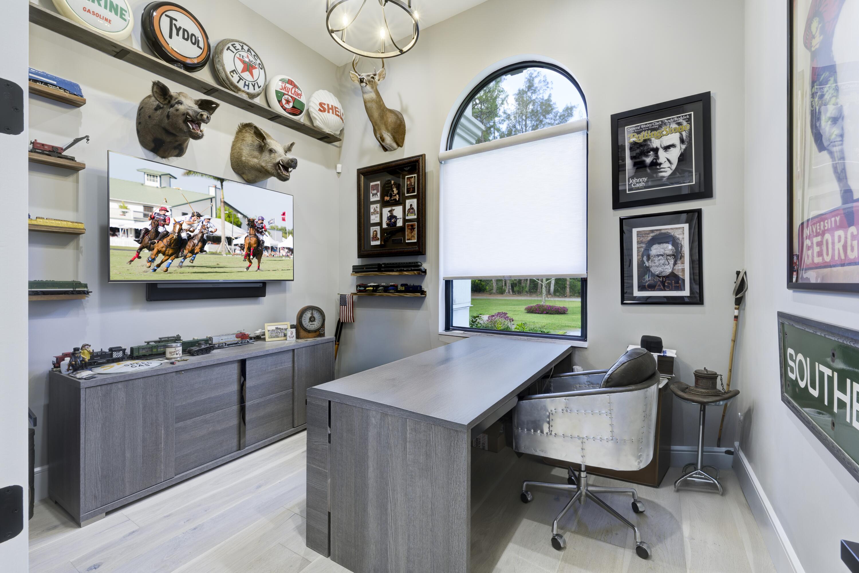 LOXAHATCHEE GROVES - Residential