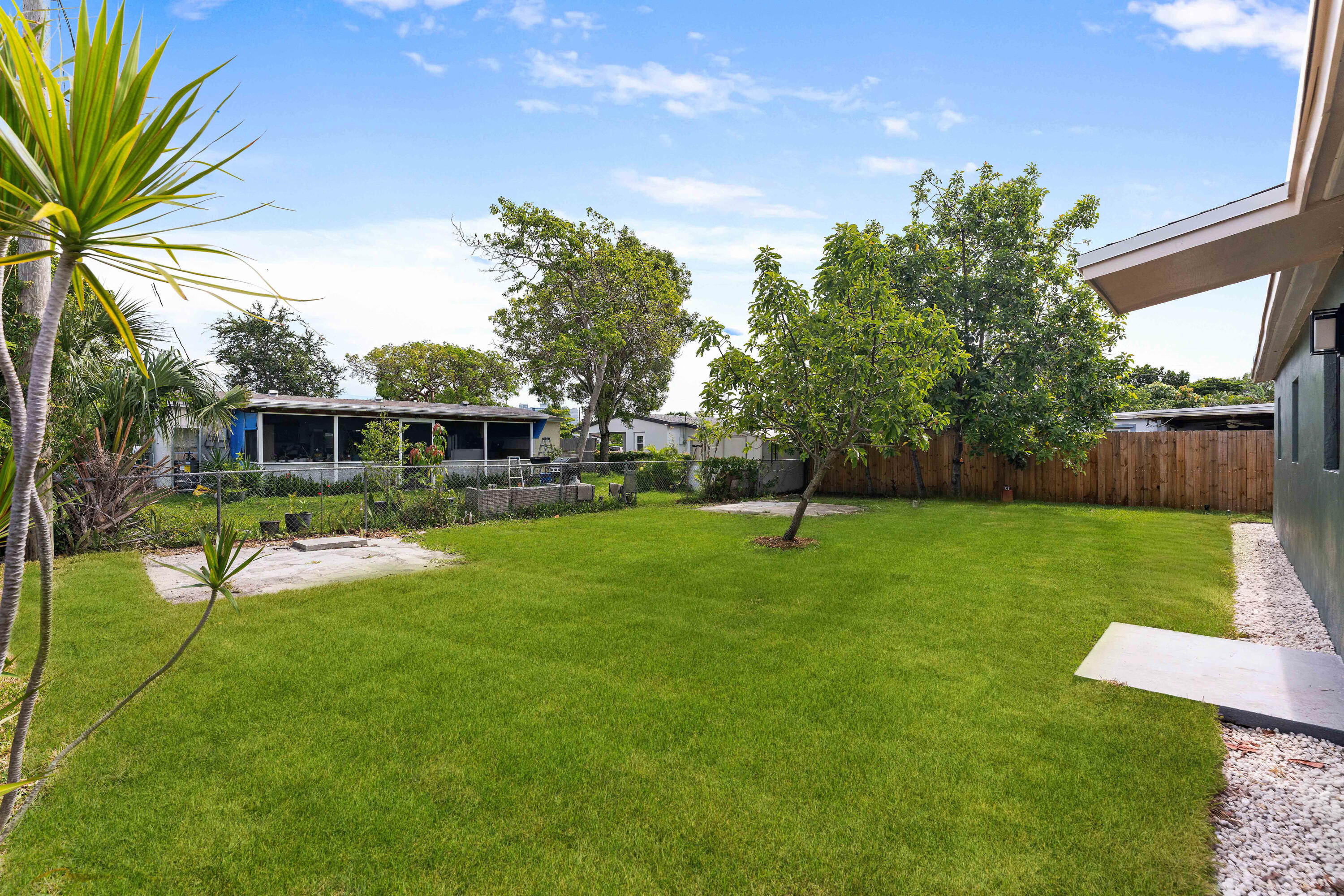 COLLIER ESTATES 1ST ADD - Residential
