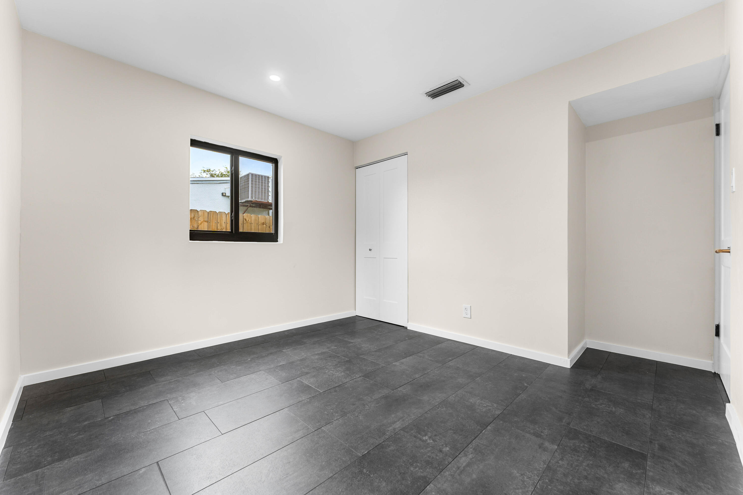 COLLIER ESTATES 1ST ADD - Residential