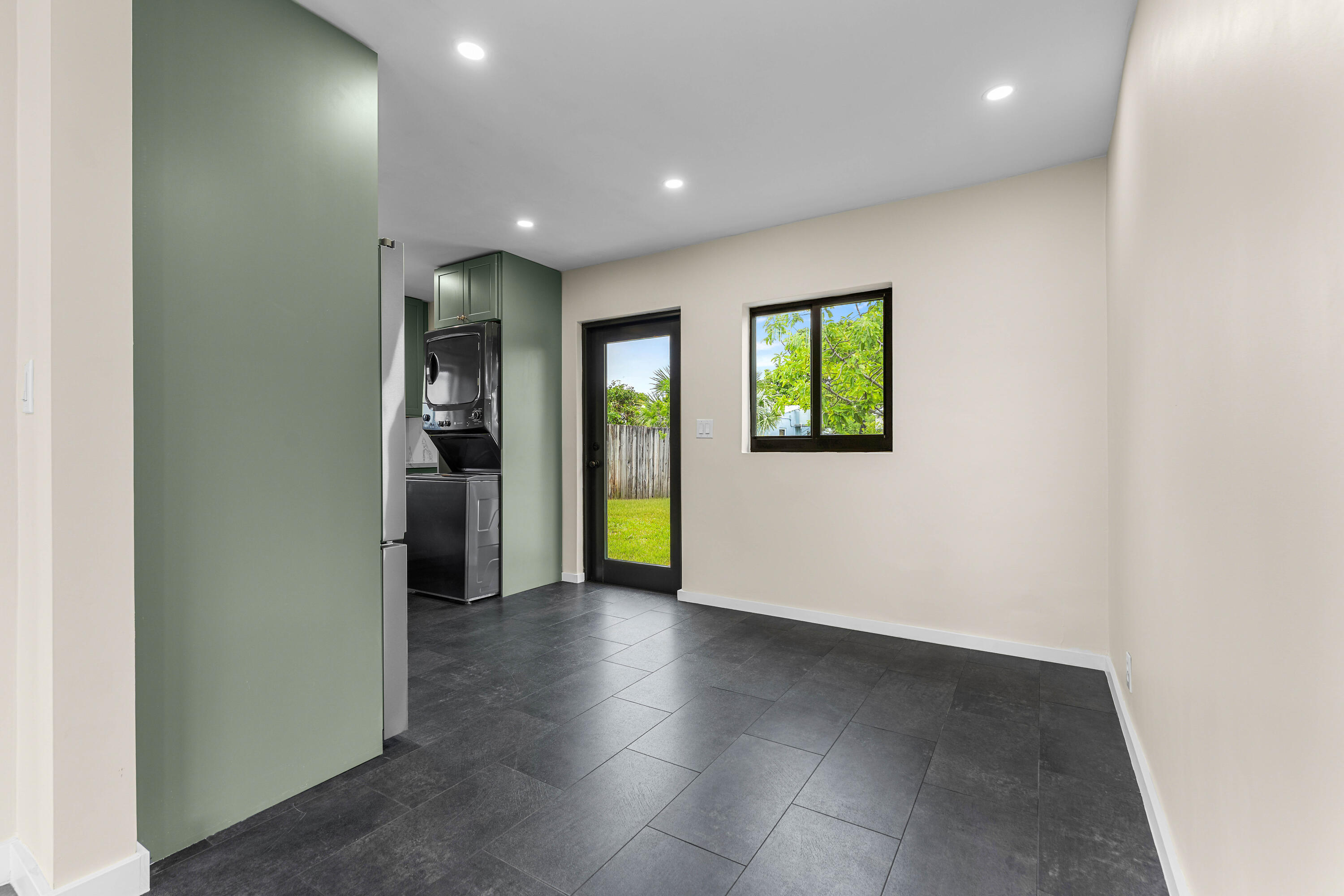 COLLIER ESTATES 1ST ADD - Residential