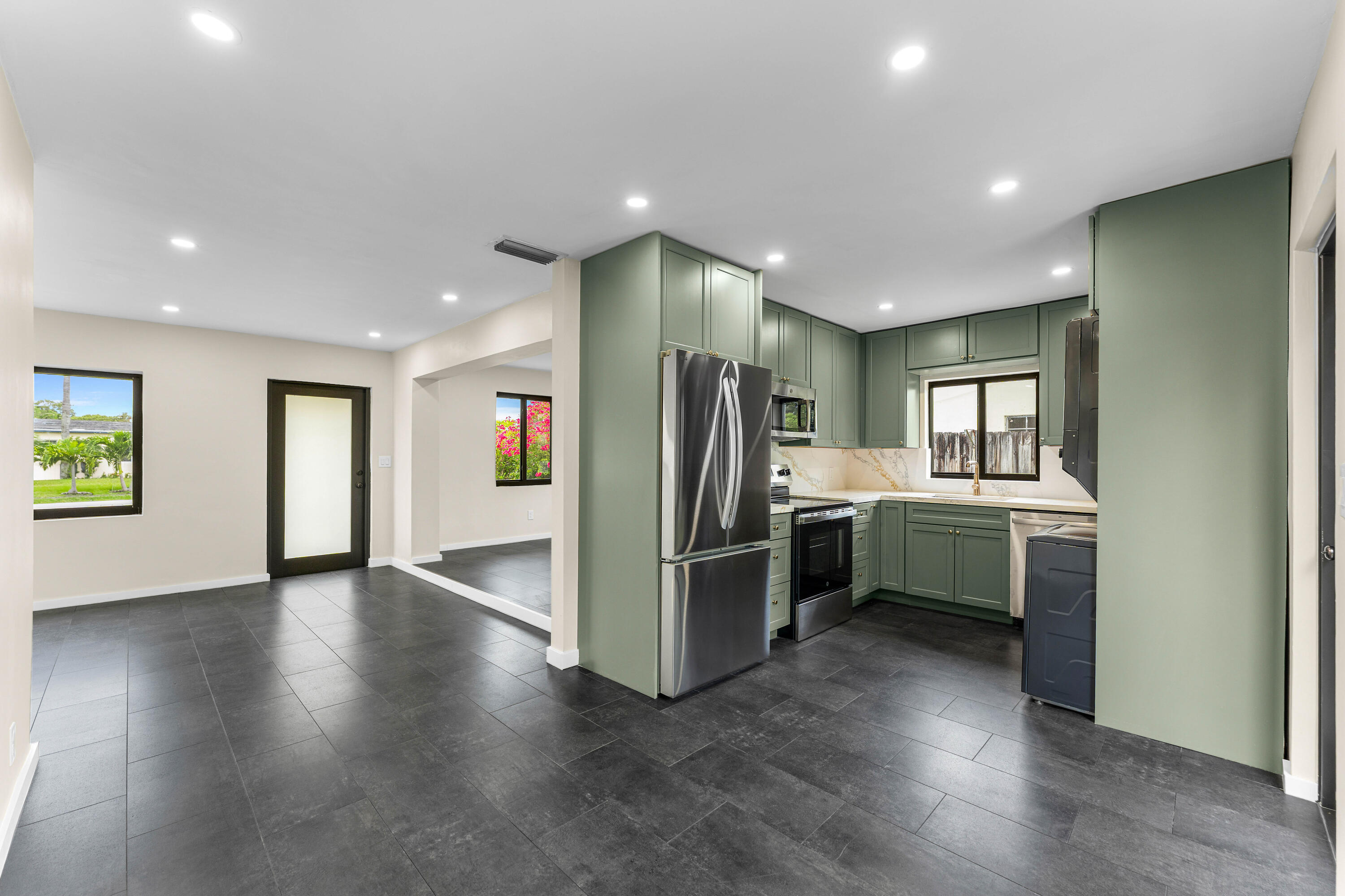 COLLIER ESTATES 1ST ADD - Residential