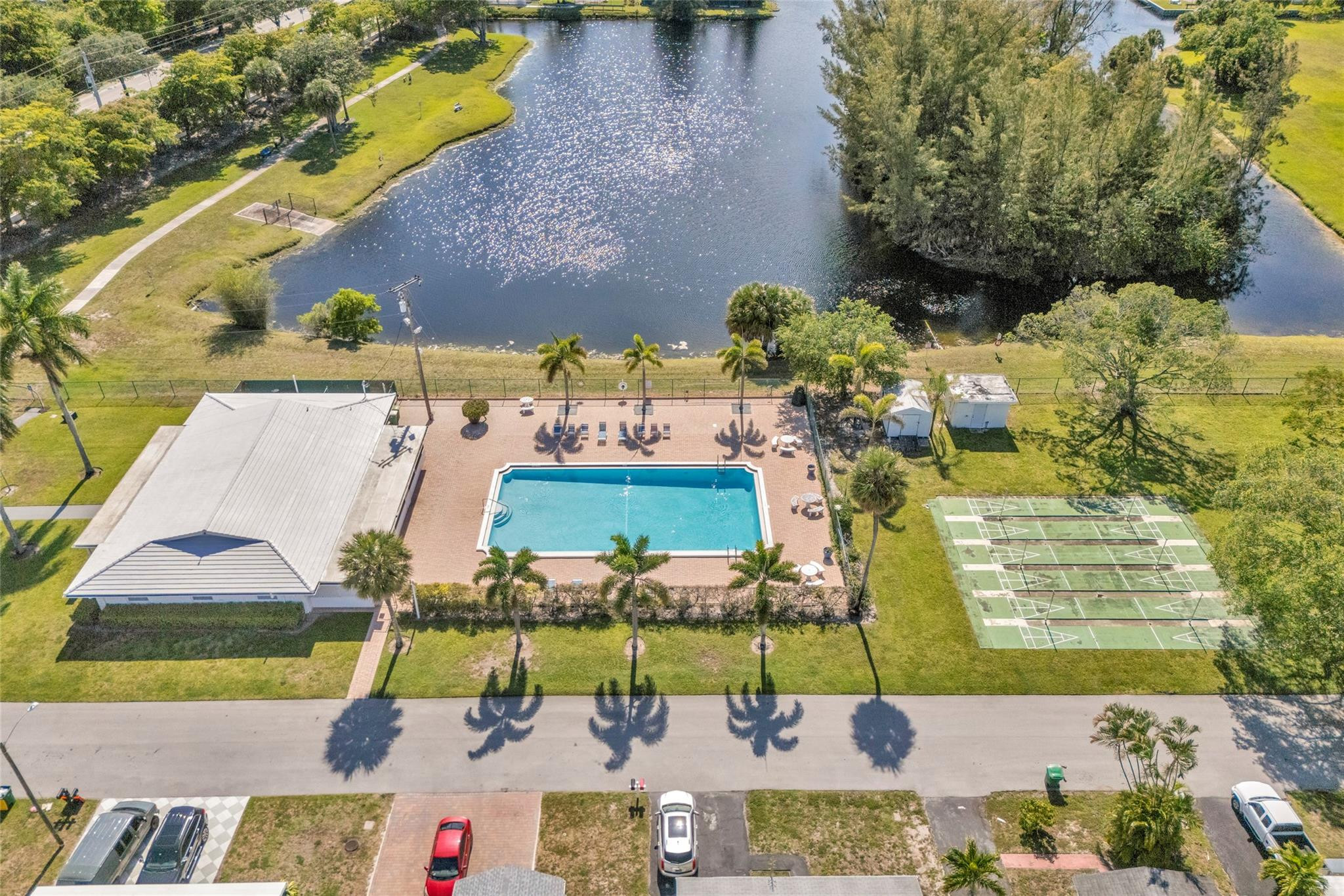 TAMARAC LAKES SECOND SEC - Residential Lease