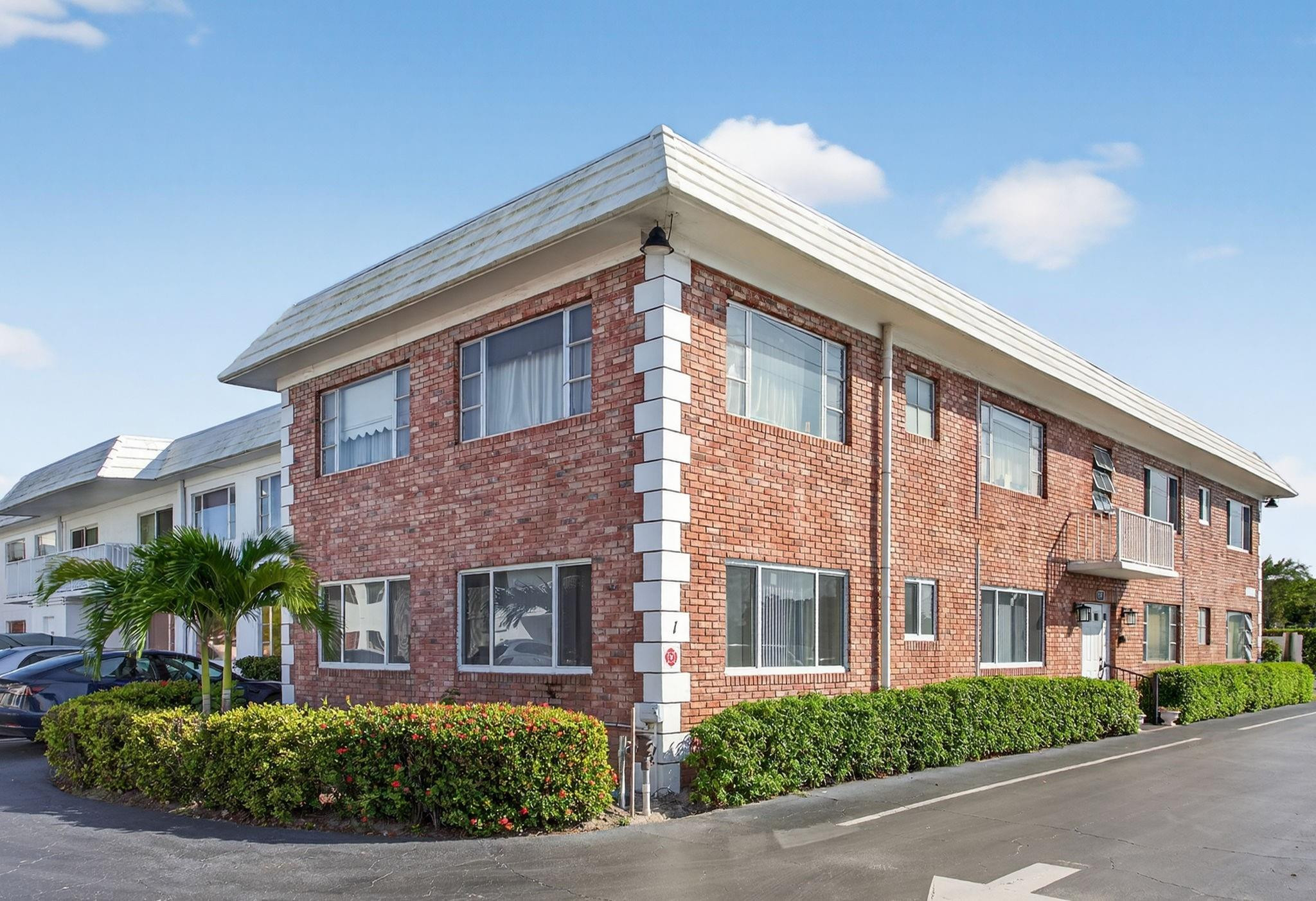 THE VIRGINIAN APARTMENTS - Residential