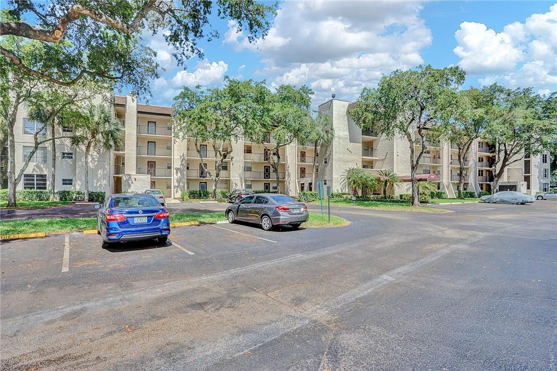 POINCIANA 6 OF PINE ISLAND RIDGE - Residential