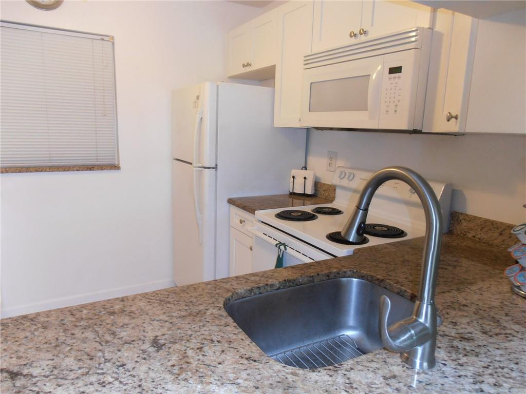 POINCIANA 6 OF PINE ISLAND RIDGE - Residential