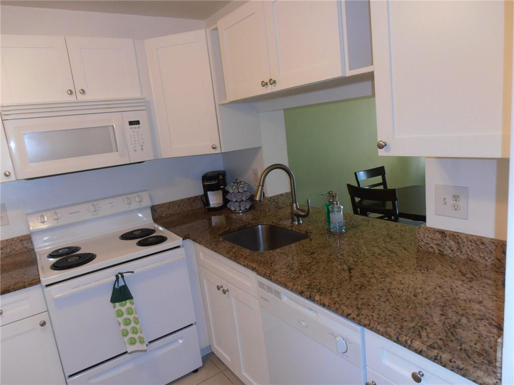 POINCIANA 6 OF PINE ISLAND RIDGE - Residential
