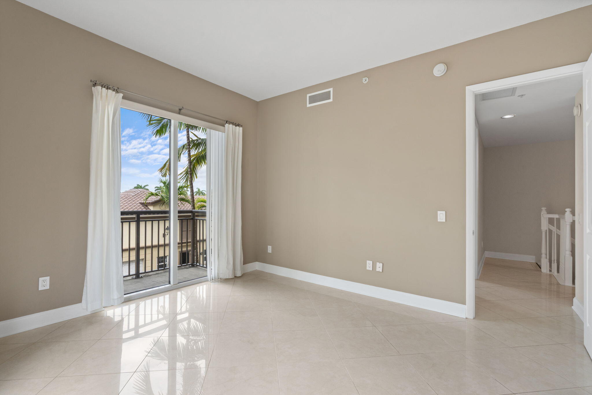 WILTON STATION RES CONDO - Residential