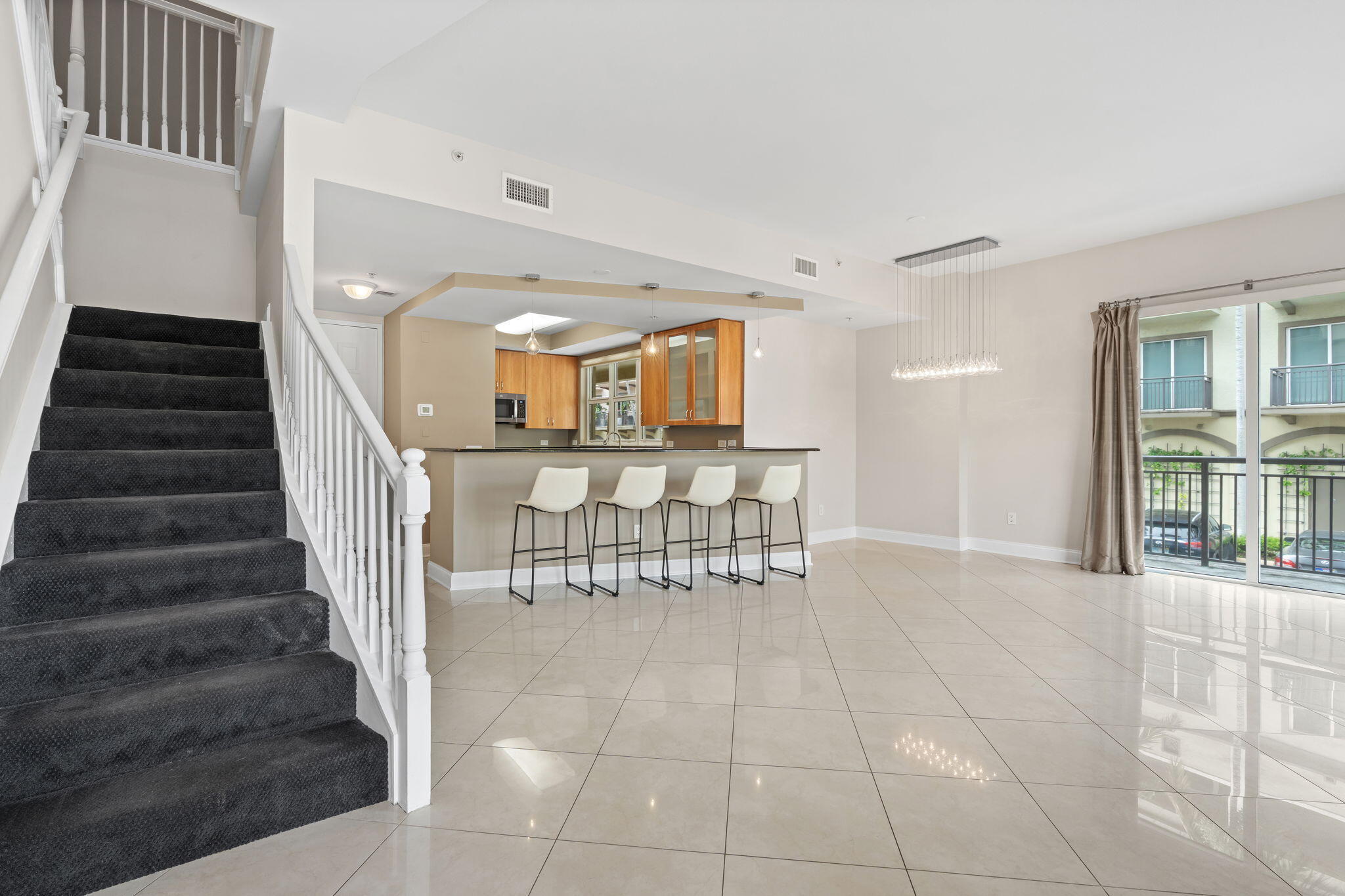 WILTON STATION RES CONDO - Residential
