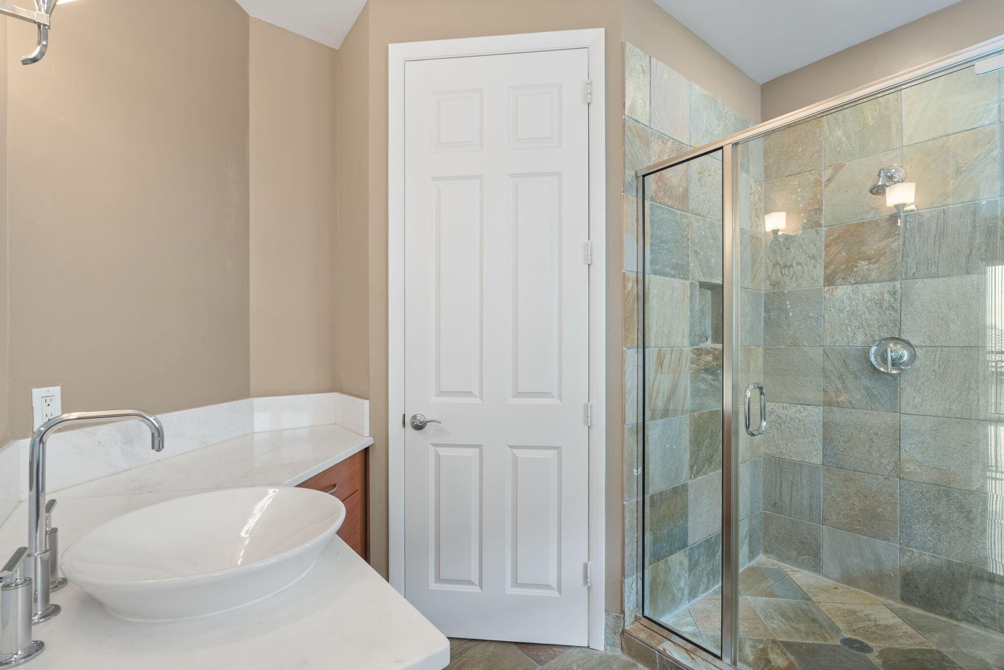 WILTON STATION RES CONDO - Residential