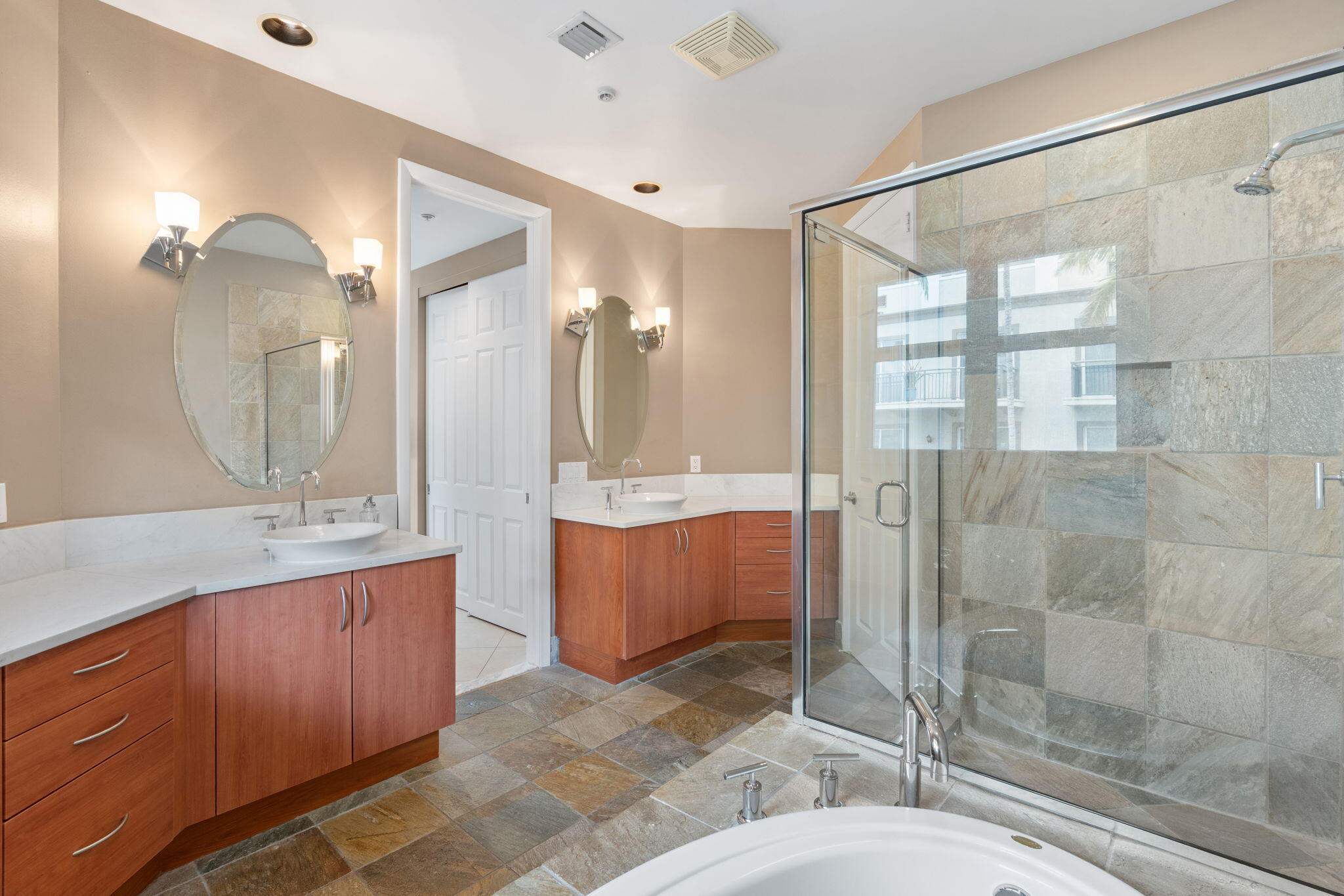 WILTON STATION RES CONDO - Residential