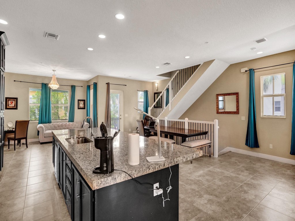 Centra Falls - Residential