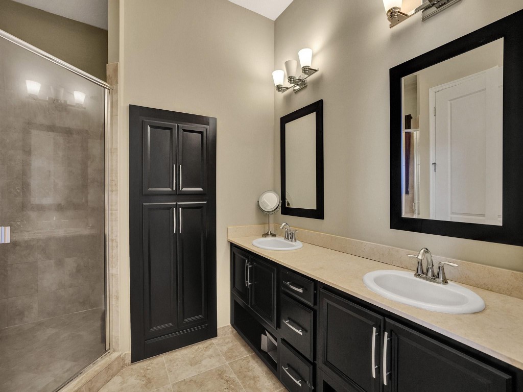 Centra Falls - Residential