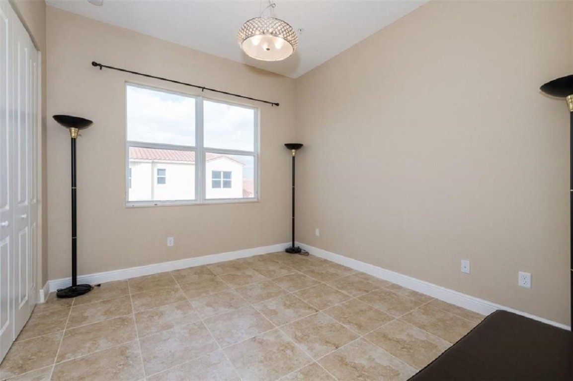 Centra Falls - Residential