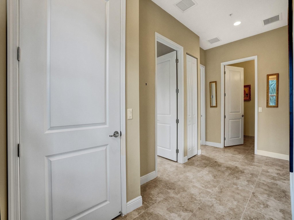 Centra Falls - Residential
