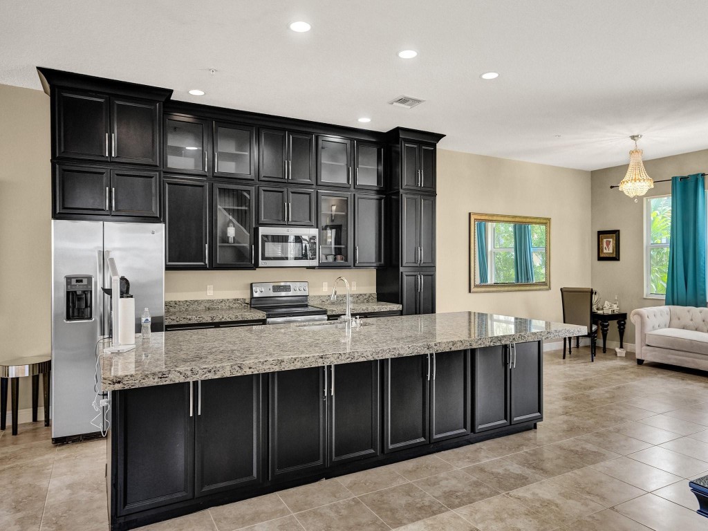 Centra Falls - Residential