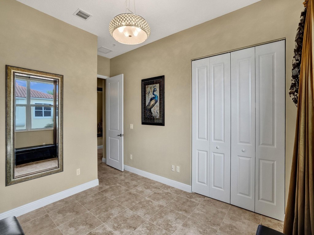 Centra Falls - Residential