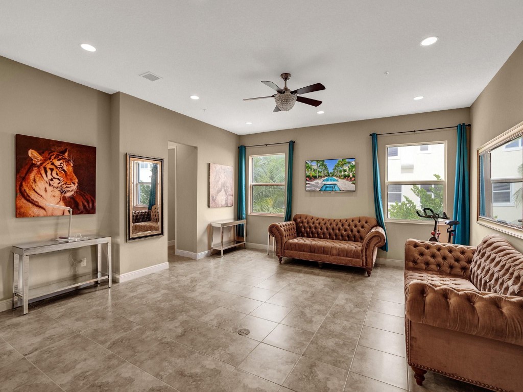 Centra Falls - Residential