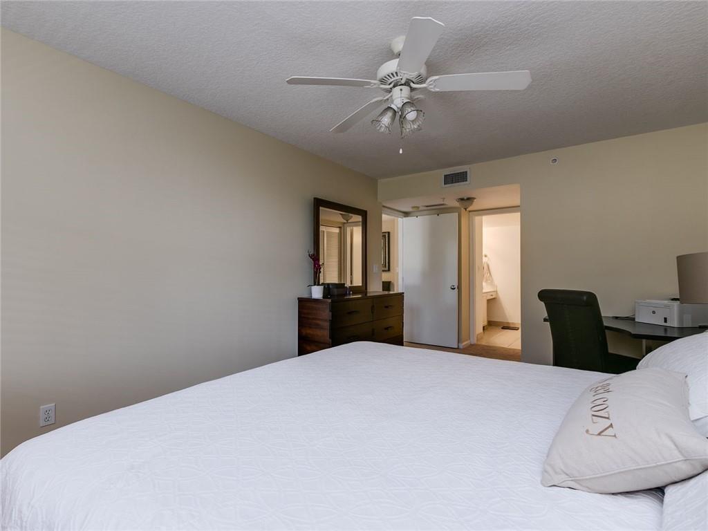 SHERIDAN BEACH CLUB - Residential