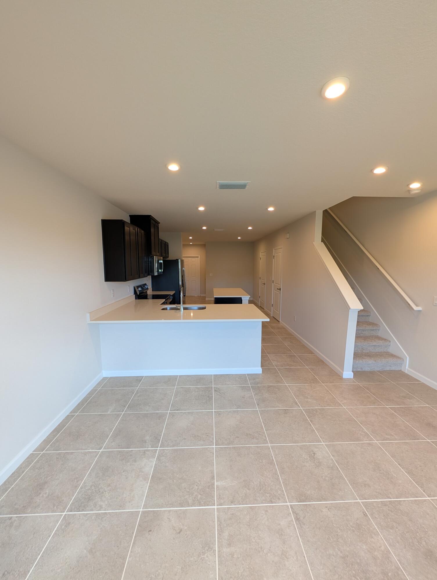 METES AND BOUNDS - Residential Lease