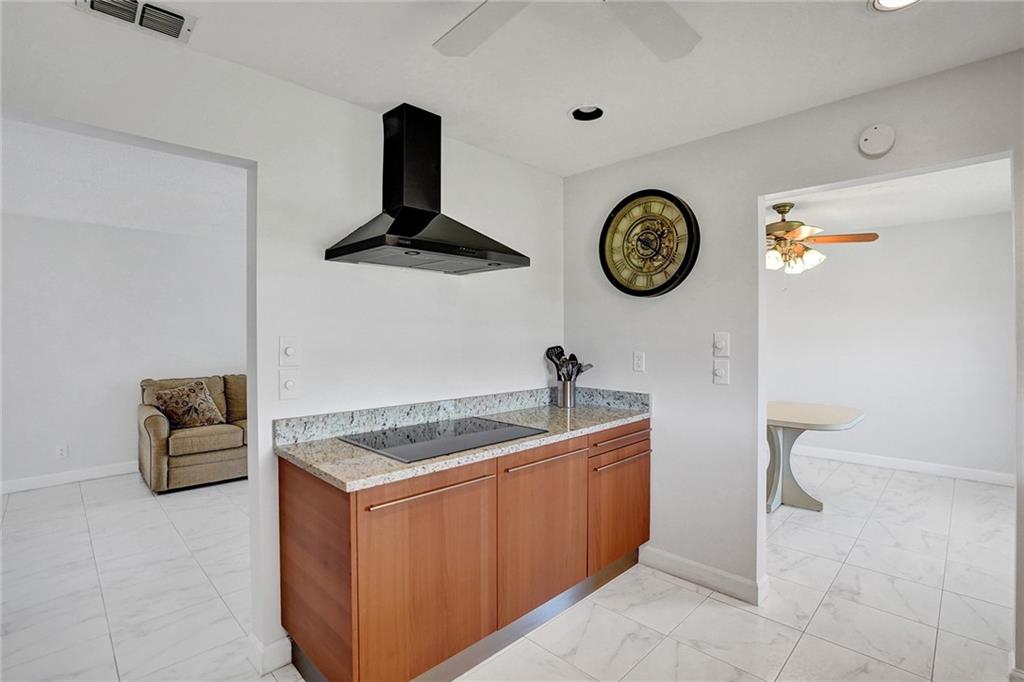 Delray Villas - Residential