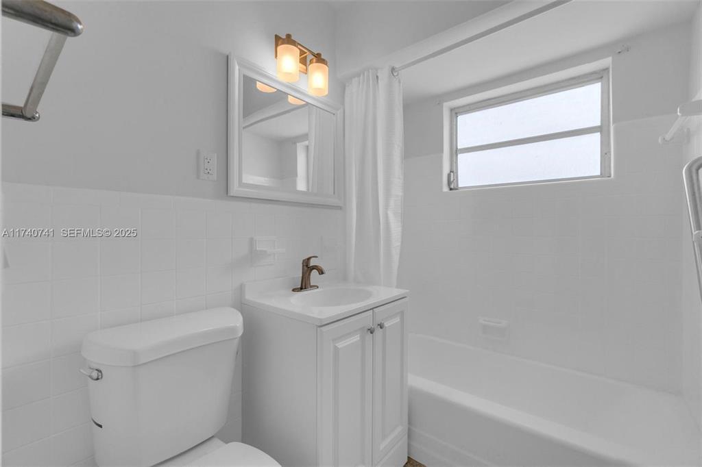 BEVERLY PARK - Residential Lease